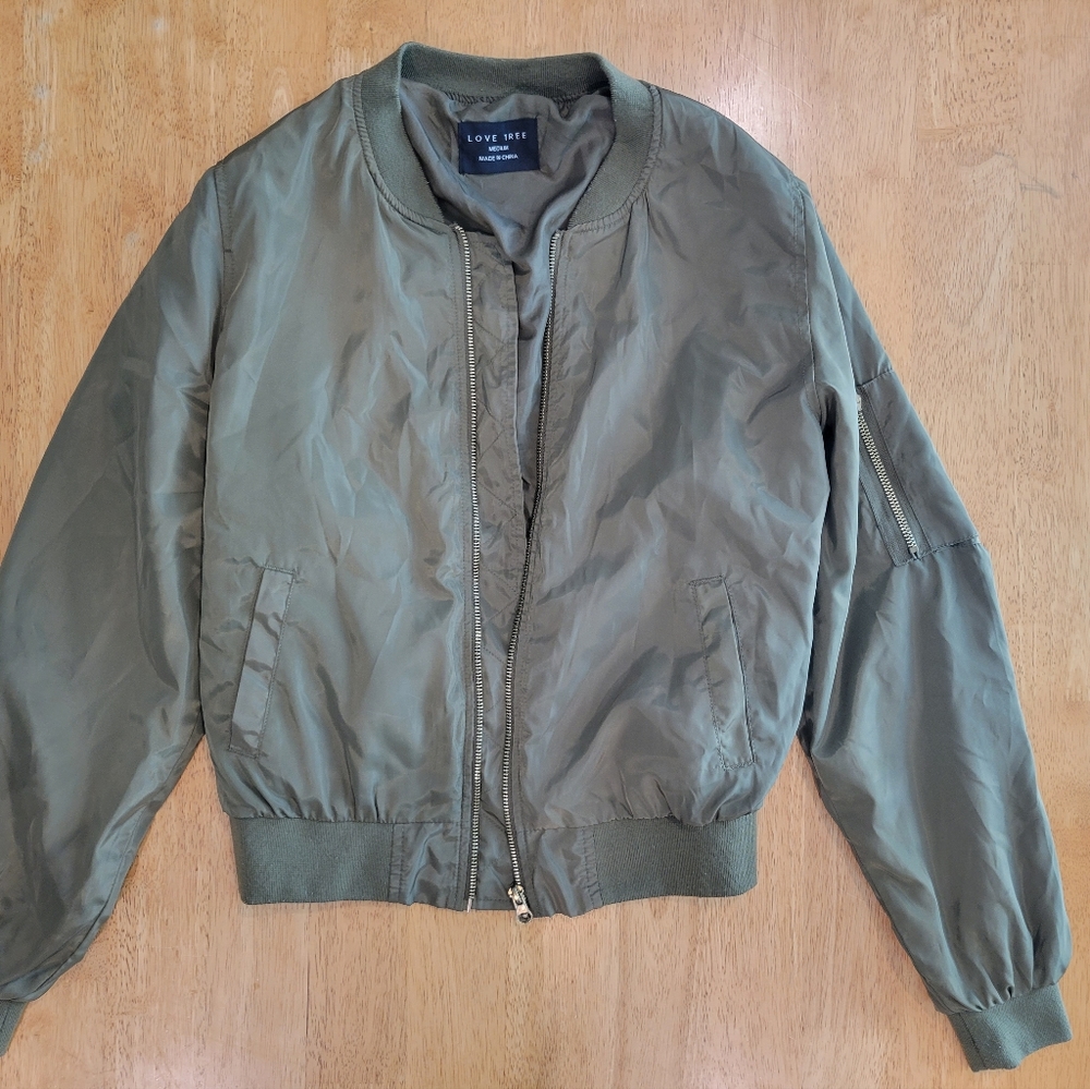 EUC Love Tree green bomber jacket